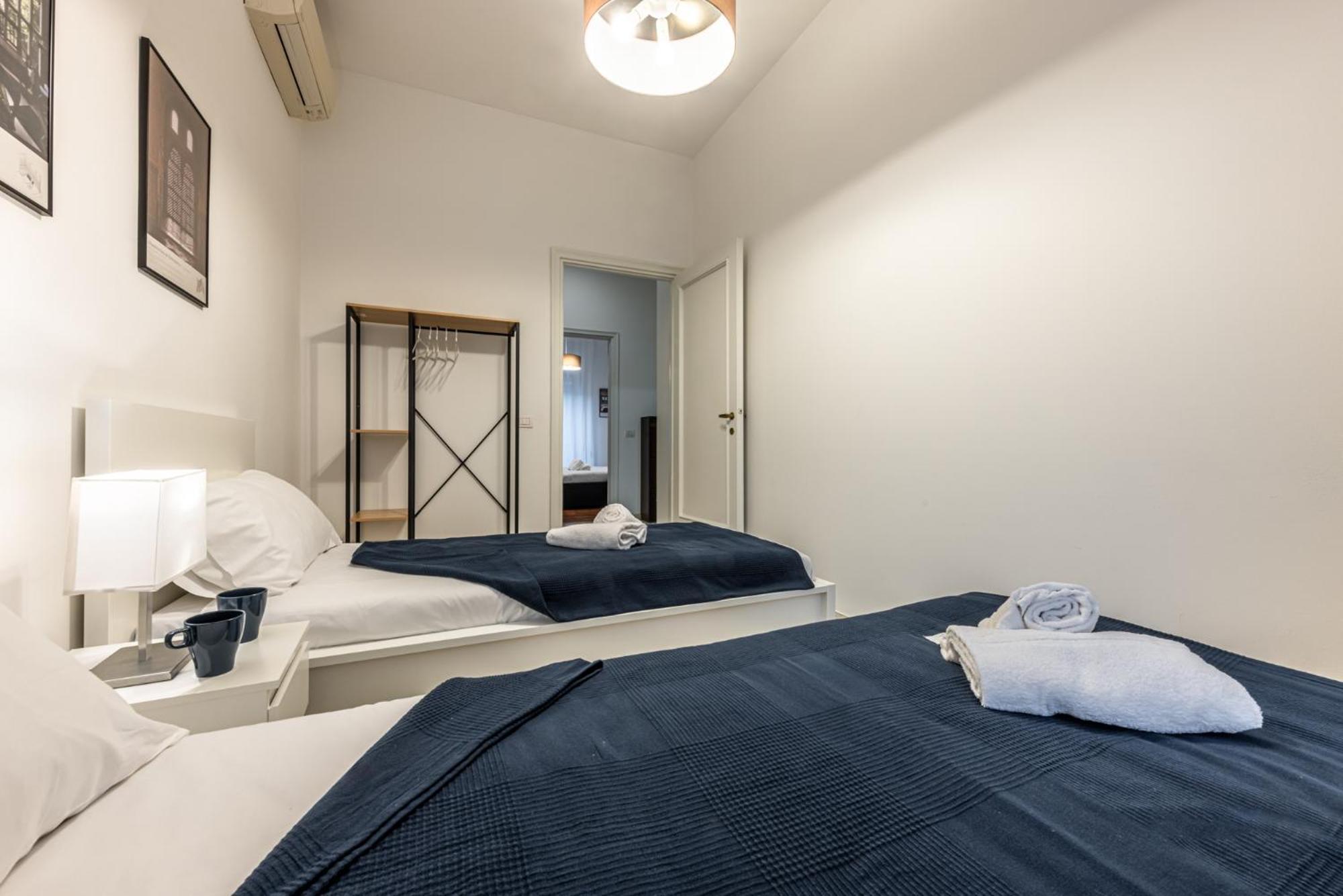 Cortivo House - Magenta 81 Apartment Milan Bagian luar foto