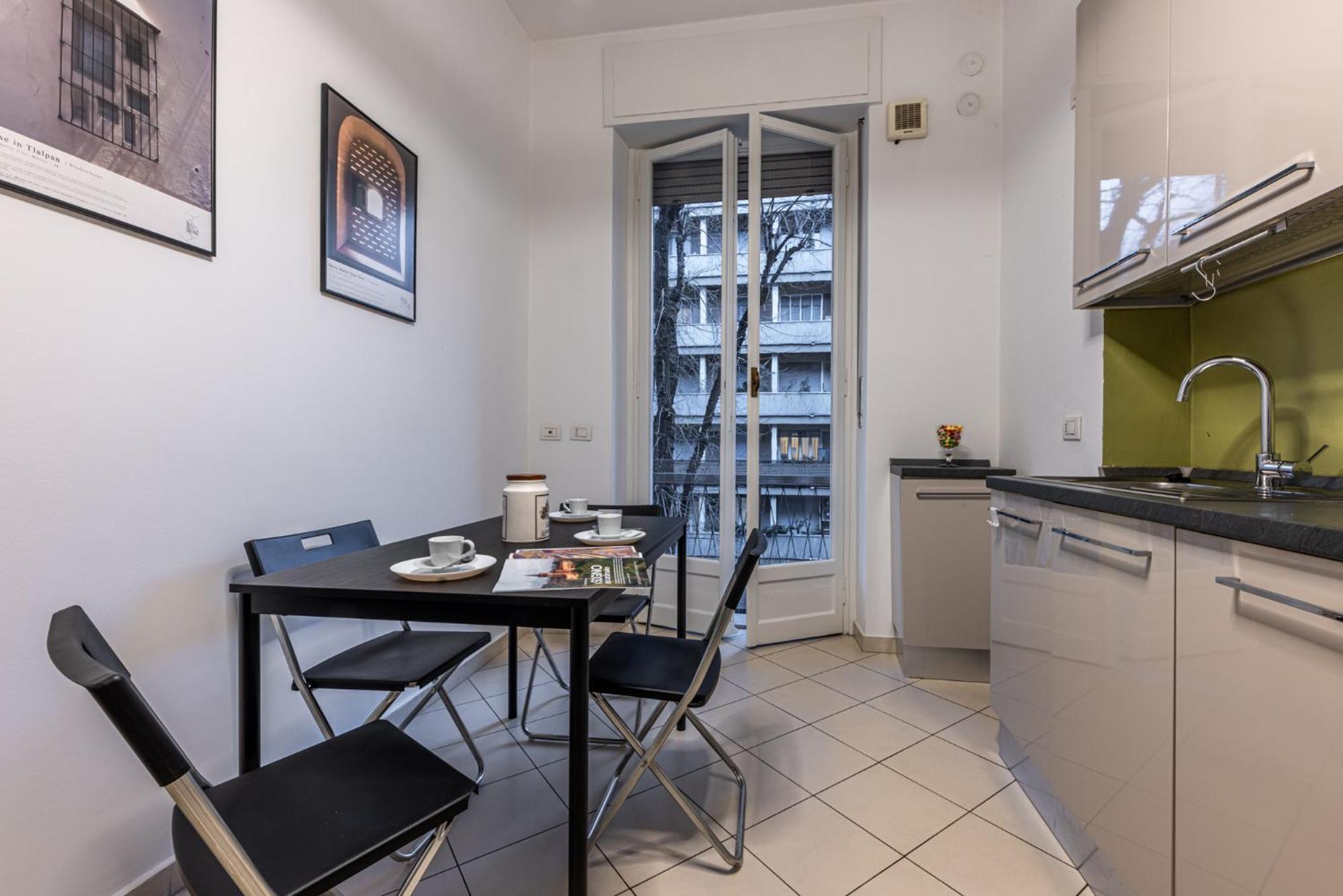 Cortivo House - Magenta 81 Apartment Milan Bagian luar foto